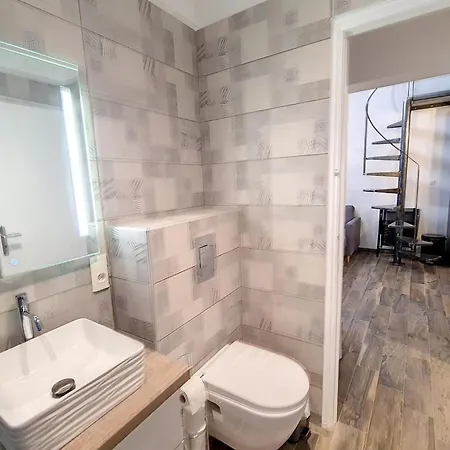 Apartment De Vue 3 Pieces Climatise & Wifi 4 A 6 Personnes