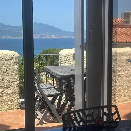 Apartment De Vue 3 Pieces Climatise & Wifi 4 A 6 Personnes *