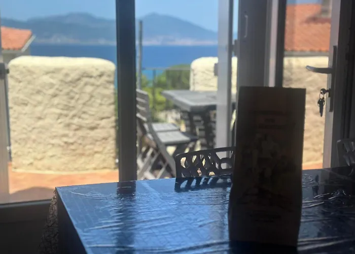 De Vue 3 Pieces Climatise & Wifi 4 A 6 Personnes