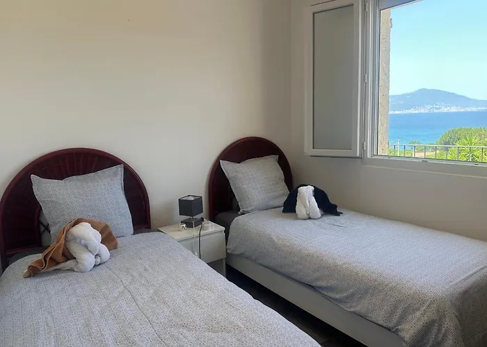 Apartment De Vue 3 Pieces Climatise & Wifi 4 A 6 Personnes