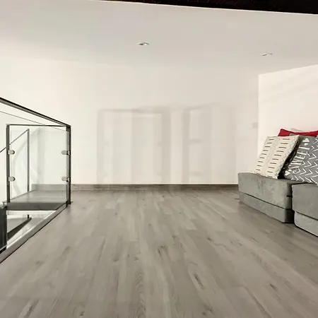 De Vue 3 Pieces Climatise & Wifi 4 A 6 Personnes