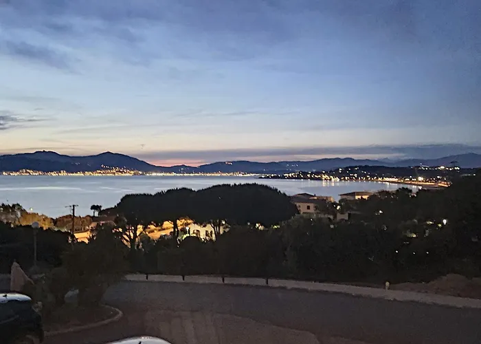 De Vue 3 Pieces Climatise & Wifi 4 A 6 Personnes *